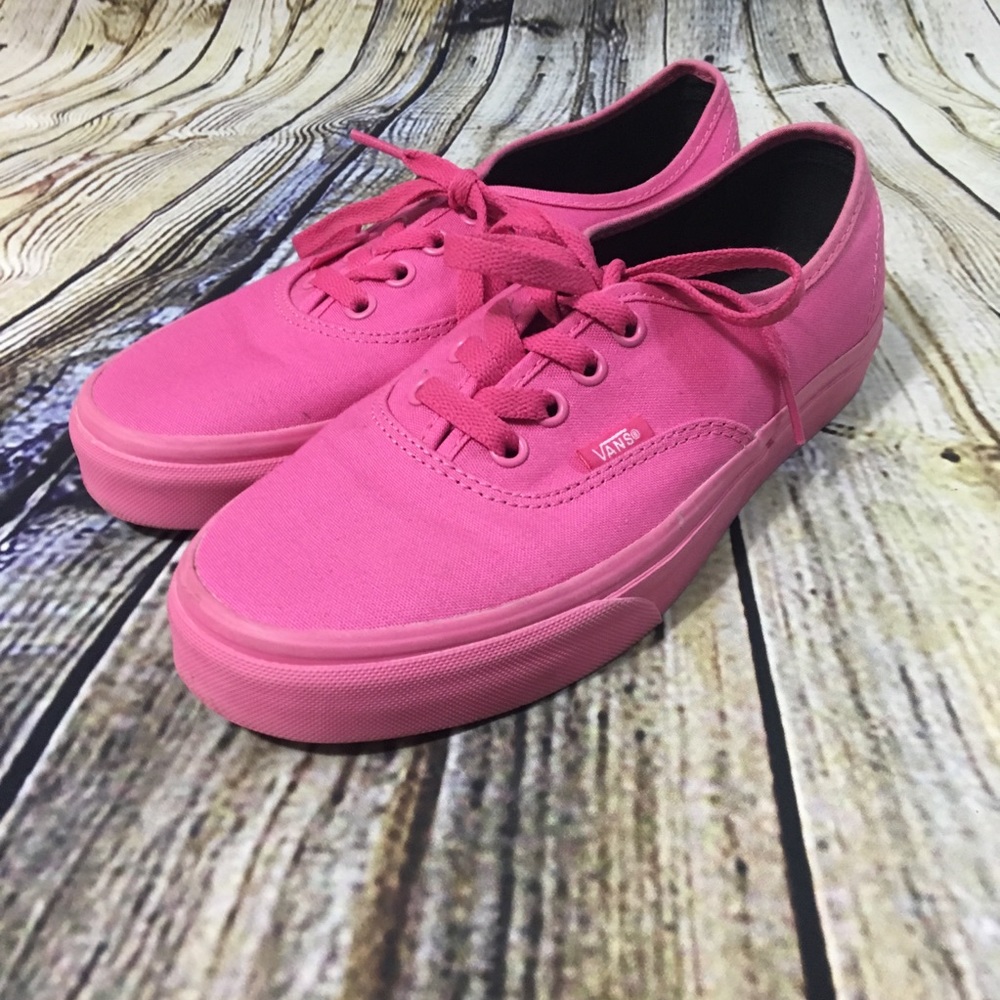 Vans Classic Women’s 7.5 Pink Skater Shoes